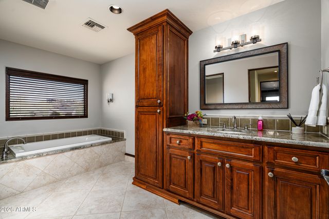 8871 E LOST GOLD Circle, Gold Canyon, AZ 85118