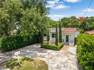 2209 SW 57th Court, Miami, FL 33155