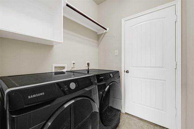 1933 Howth Avenue, Houston, TX 77051