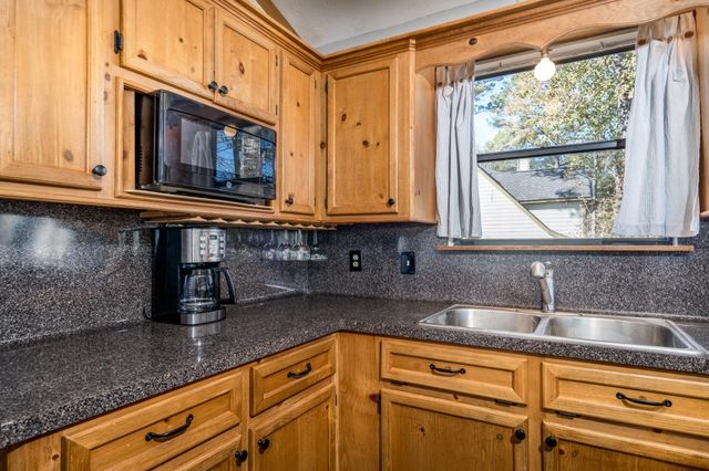 97 Greenway Drive, Trinity, TX 75862