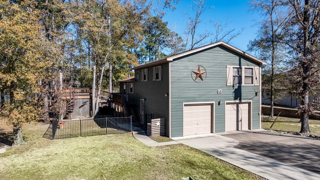 97 Greenway Drive, Trinity, TX 75862