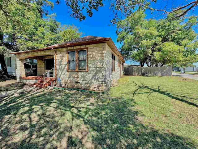 1601 SW A Ave, Lawton, OK 73501