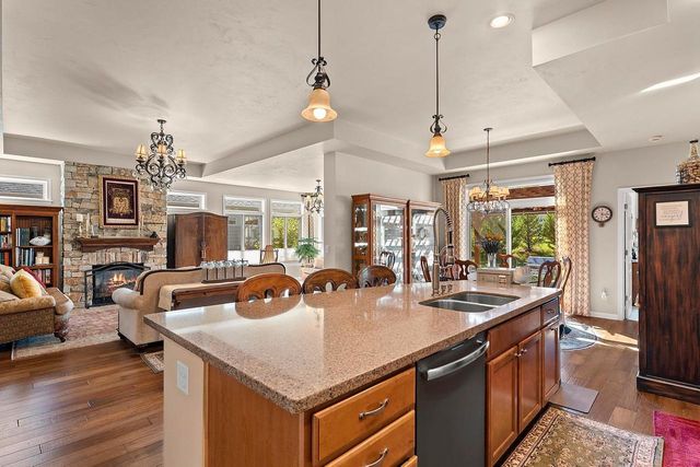 3670 PONDS EDGE COURT, De Pere, WI 54115