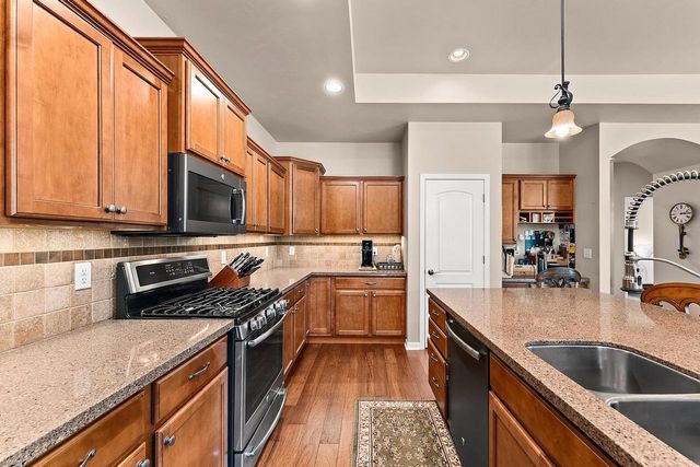 3670 PONDS EDGE COURT, De Pere, WI 54115