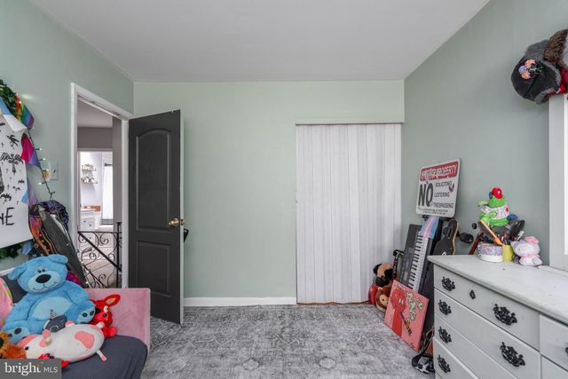 3830 SALINA RD, Philadelphia, PA 19154