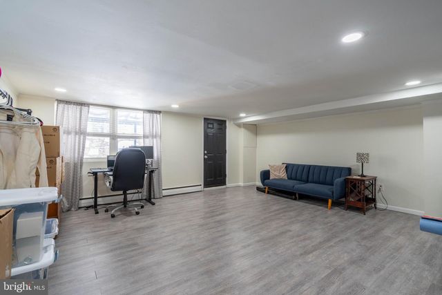 3830 SALINA RD, Philadelphia, PA 19154