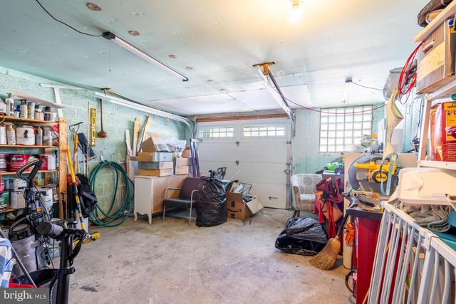 3830 SALINA RD, Philadelphia, PA 19154