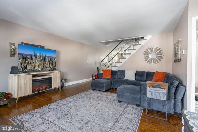 3830 SALINA RD, Philadelphia, PA 19154