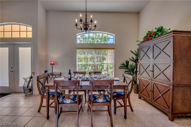 5244 Willow CT, Cape Coral, FL 33904