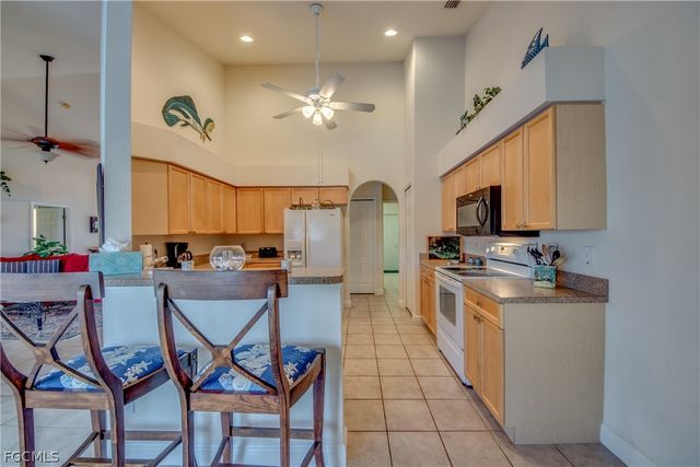 5244 Willow CT, Cape Coral, FL 33904