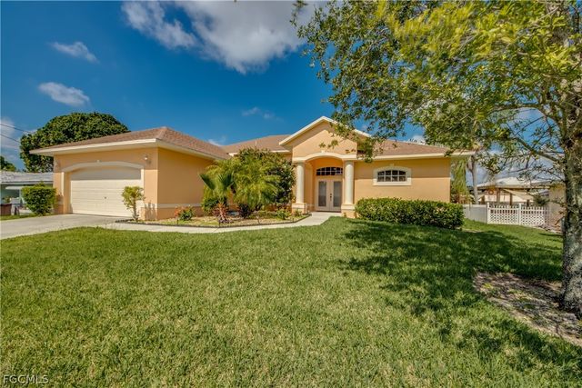 5244 Willow CT, Cape Coral, FL 33904