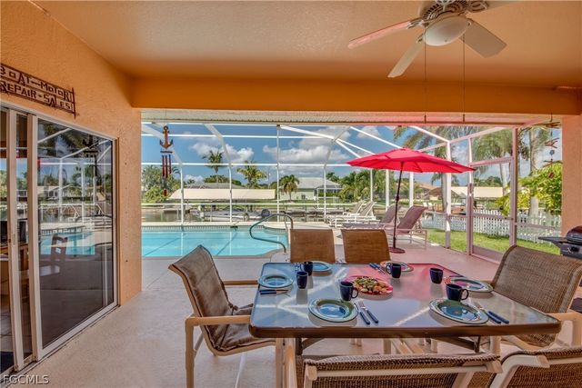 5244 Willow CT, Cape Coral, FL 33904