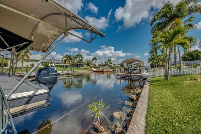 5244 Willow CT, Cape Coral, FL 33904