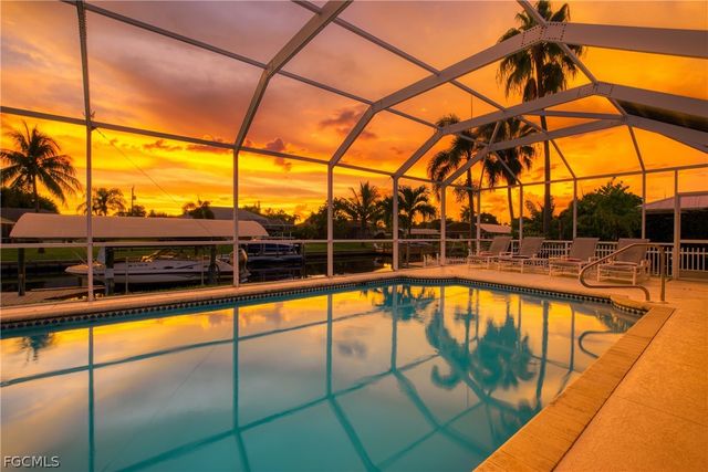 5244 Willow CT, Cape Coral, FL 33904