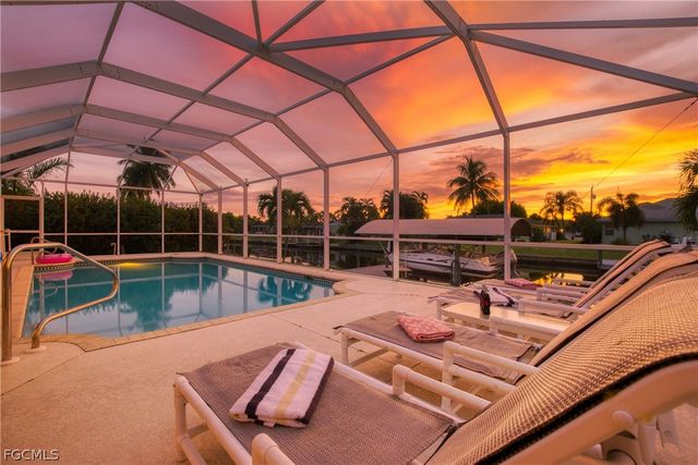 5244 Willow CT, Cape Coral, FL 33904