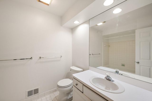 28849 Hearthstone Drive, Novi, MI 48377