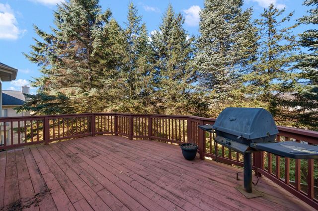 28849 Hearthstone Drive, Novi, MI 48377