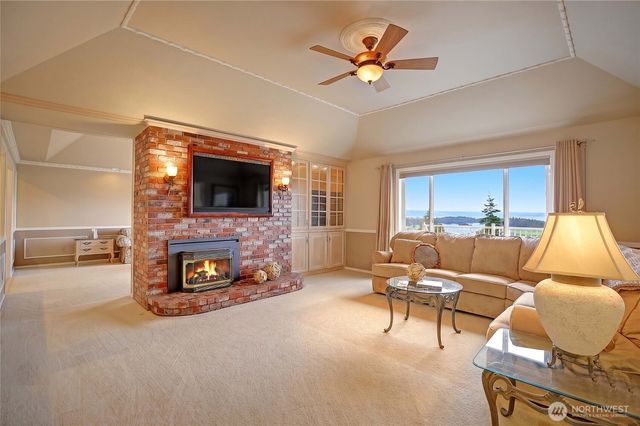 505 Green Island Way, Camano Island, WA 98282