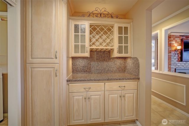 505 Green Island Way, Camano Island, WA 98282