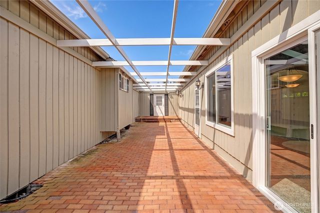 505 Green Island Way, Camano Island, WA 98282