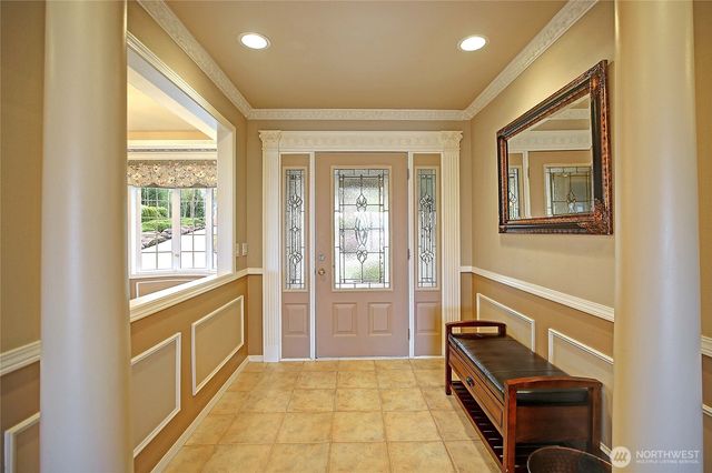 505 Green Island Way, Camano Island, WA 98282