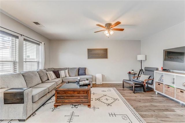 803 Riverside Drive NW, Calhoun, GA 30701