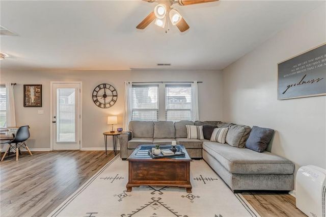 803 Riverside Drive NW, Calhoun, GA 30701