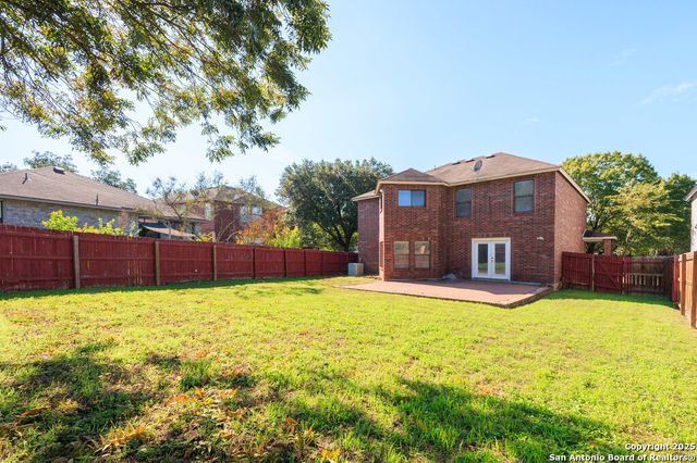 8619 Park Olympia, Universal City, TX 78148