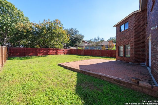 8619 Park Olympia, Universal City, TX 78148