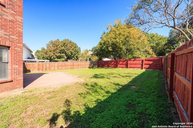 8619 Park Olympia, Universal City, TX 78148