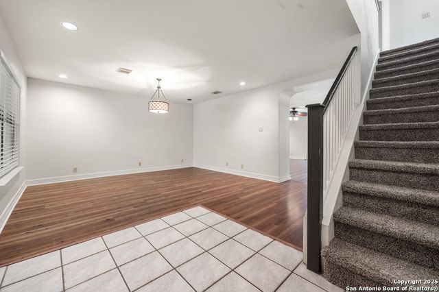 8619 Park Olympia, Universal City, TX 78148