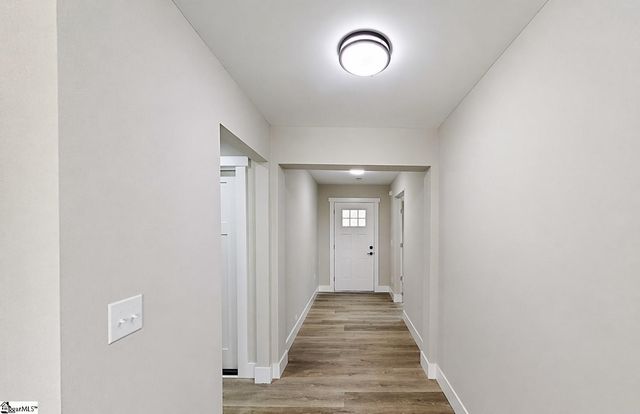 362 W Church Avenue, Cowpens, SC 29330