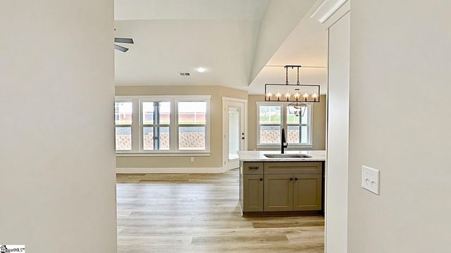 362 W Church Avenue, Cowpens, SC 29330