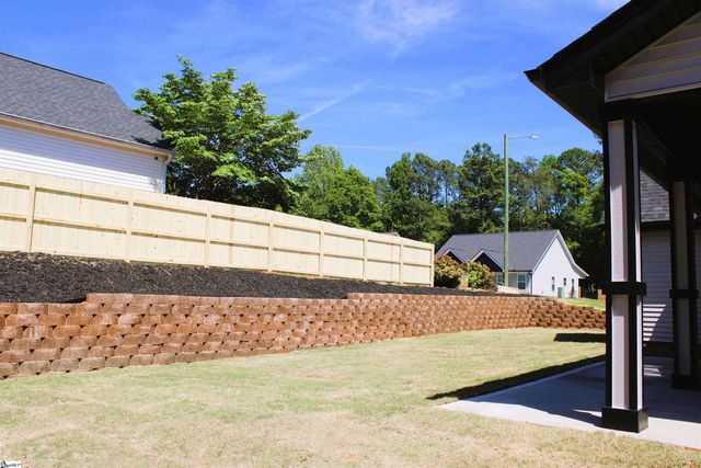 362 W Church Avenue, Cowpens, SC 29330