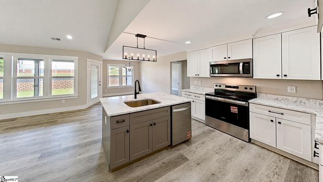 362 W Church Avenue, Cowpens, SC 29330