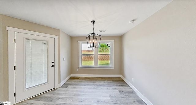 362 W Church Avenue, Cowpens, SC 29330