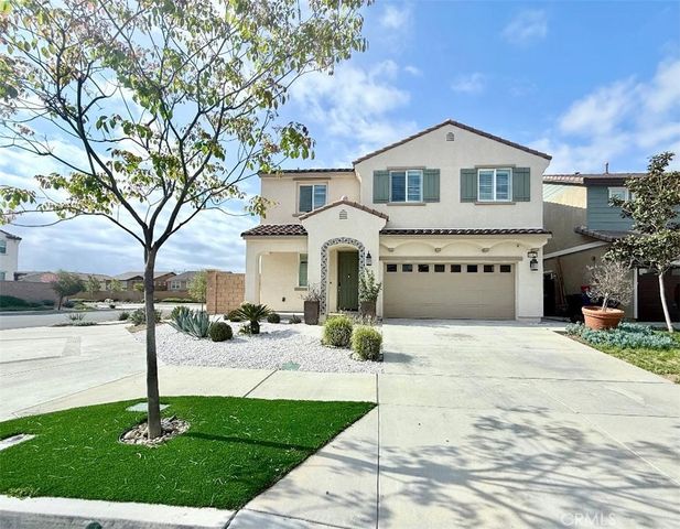 16977 Red Tail, Fontana, CA 92336