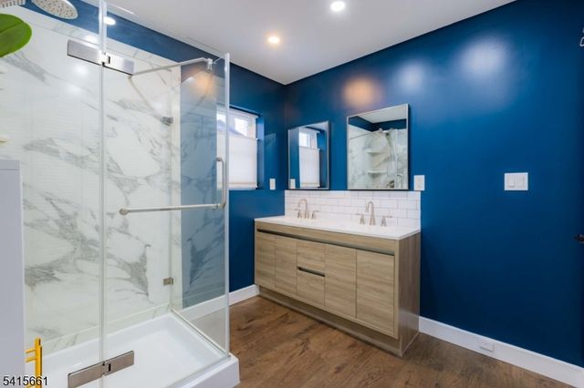 18 Lake St, Vernon Twp., NJ 07422