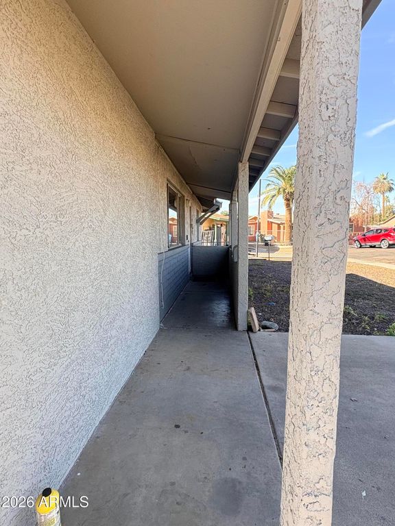 5619 W LA REATA Avenue, Phoenix, AZ 85035 — photo 2