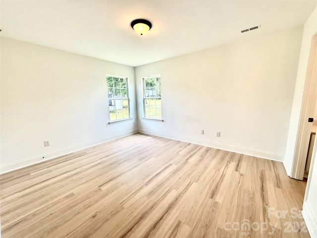 121 S Beaver Street, Landis, NC 28088
