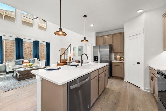 1752 Edgeway Drive, Aubrey, TX 76227