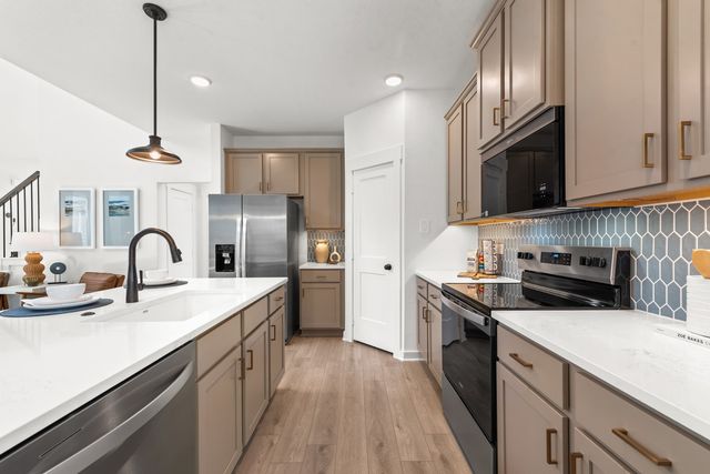 1752 Edgeway Drive, Aubrey, TX 76227