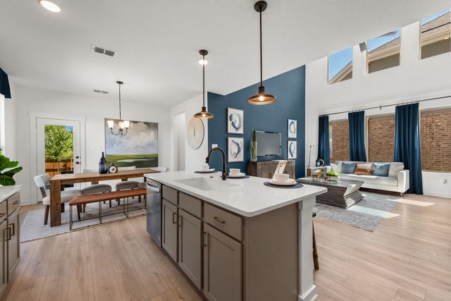 1752 Edgeway Drive, Aubrey, TX 76227