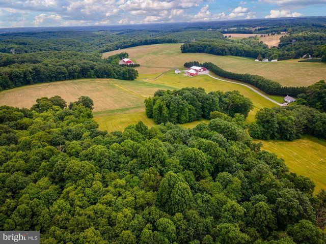 901 FREELAND RD, Freeland, MD 21053