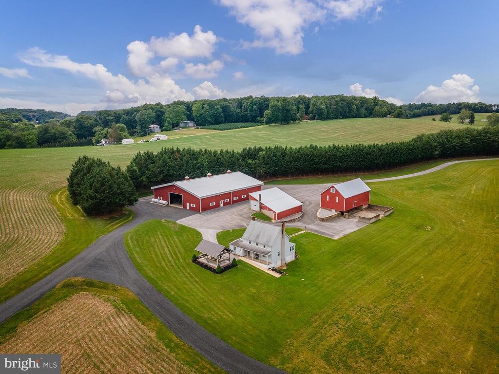 901 FREELAND RD, Freeland, MD 21053