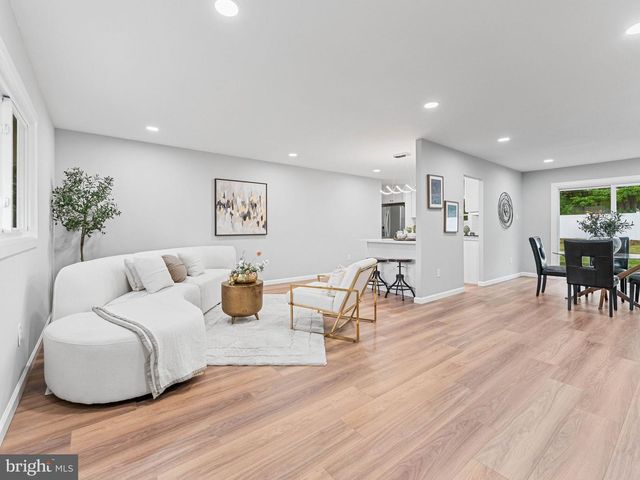 43 EVERGREEN, Willingboro, NJ 08046