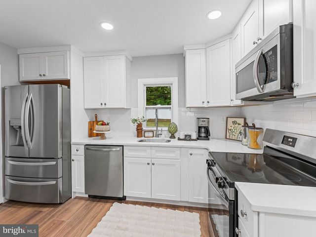 43 EVERGREEN, Willingboro, NJ 08046