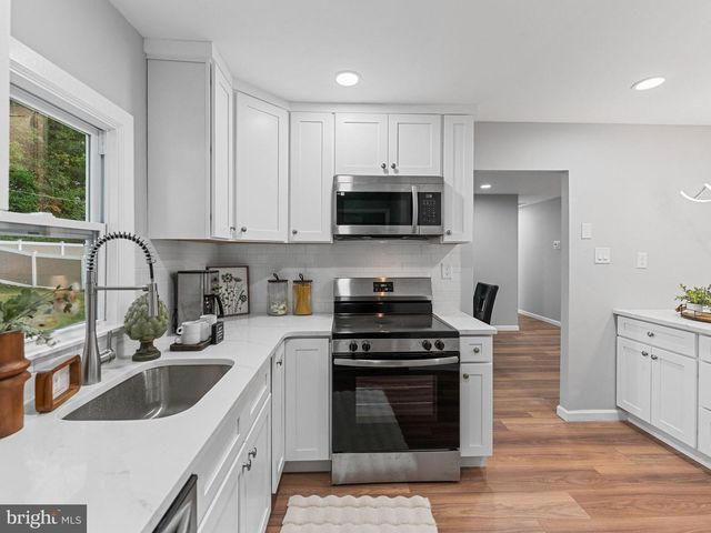 43 EVERGREEN, Willingboro, NJ 08046