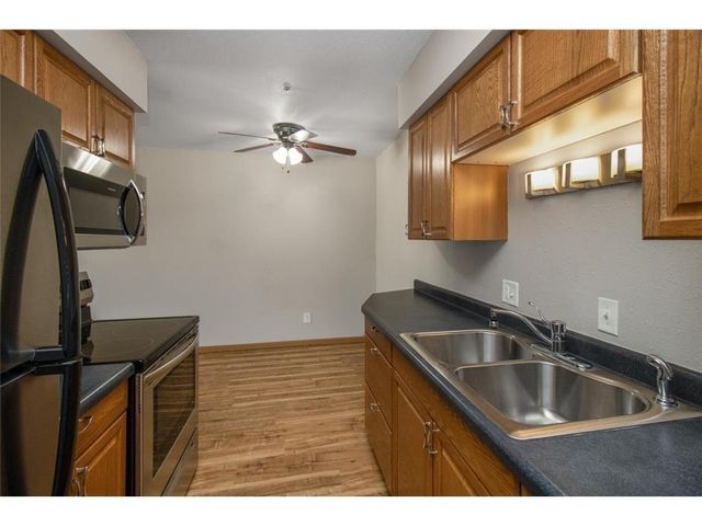 7414 W 22nd Street 315, Saint Louis Park, MN 55426