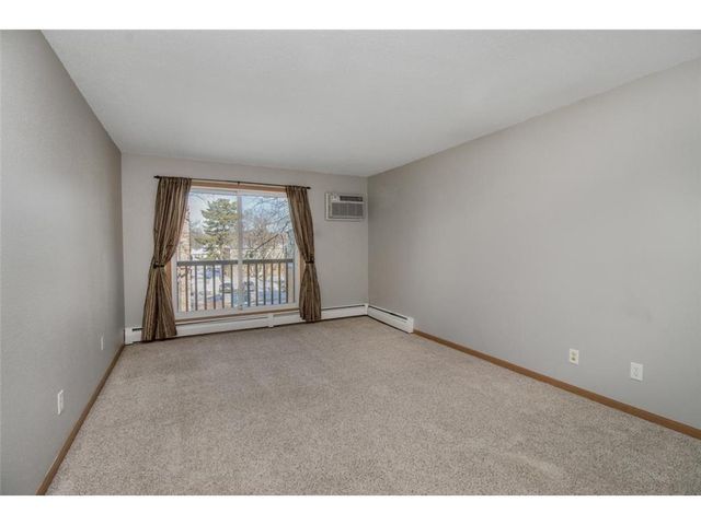 7414 W 22nd Street 315, Saint Louis Park, MN 55426